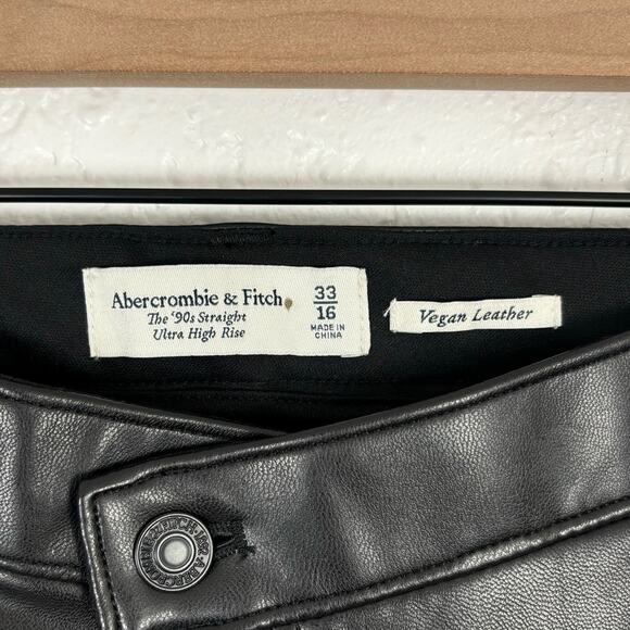 Abercrombie & Fitch Vegan Leather 90s Straight Ultra High Rise Pants NWT 33/16 - Picture 3 of 4